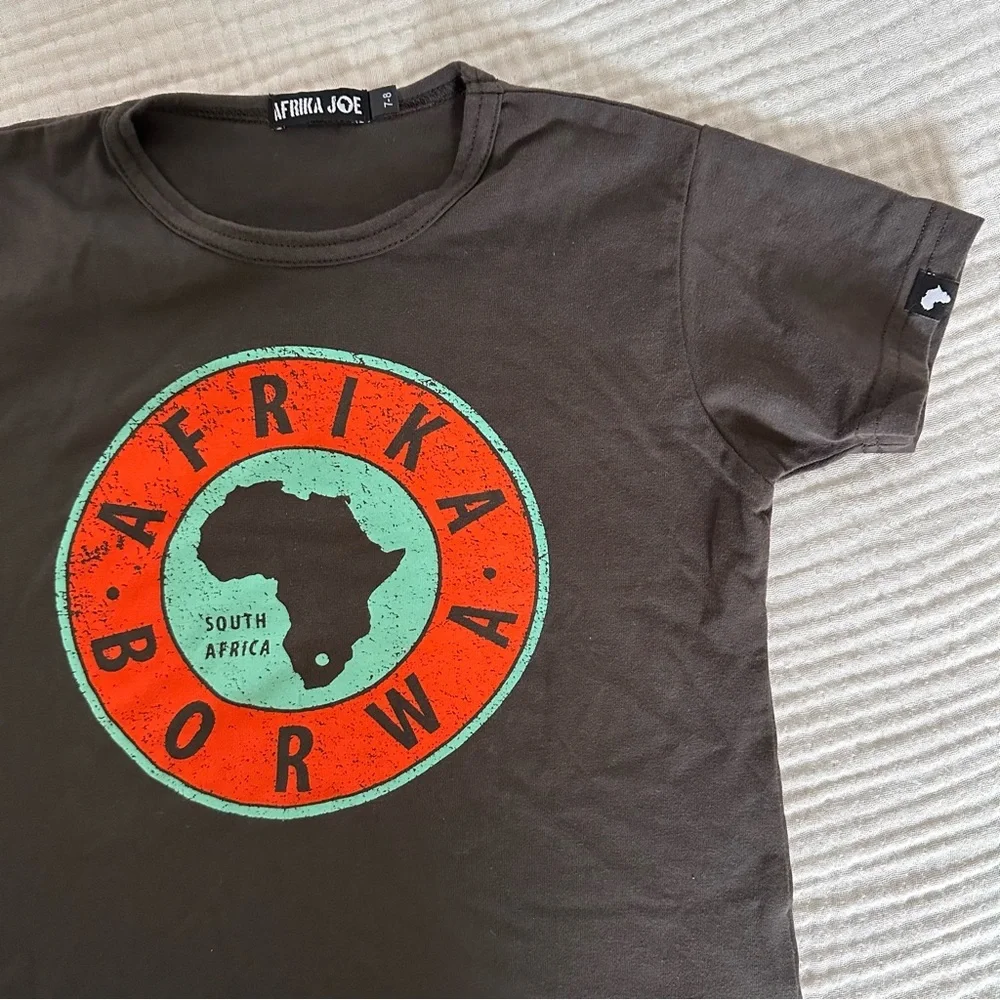 Afrika Joe Kids Graphic “Afrika Borwa” Tee Shirt 7-8 yrs